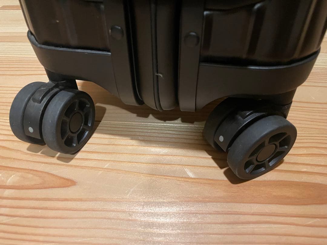 MONCLERモンクレール× RIMOWAトパーズ ステルス32L 付属品付