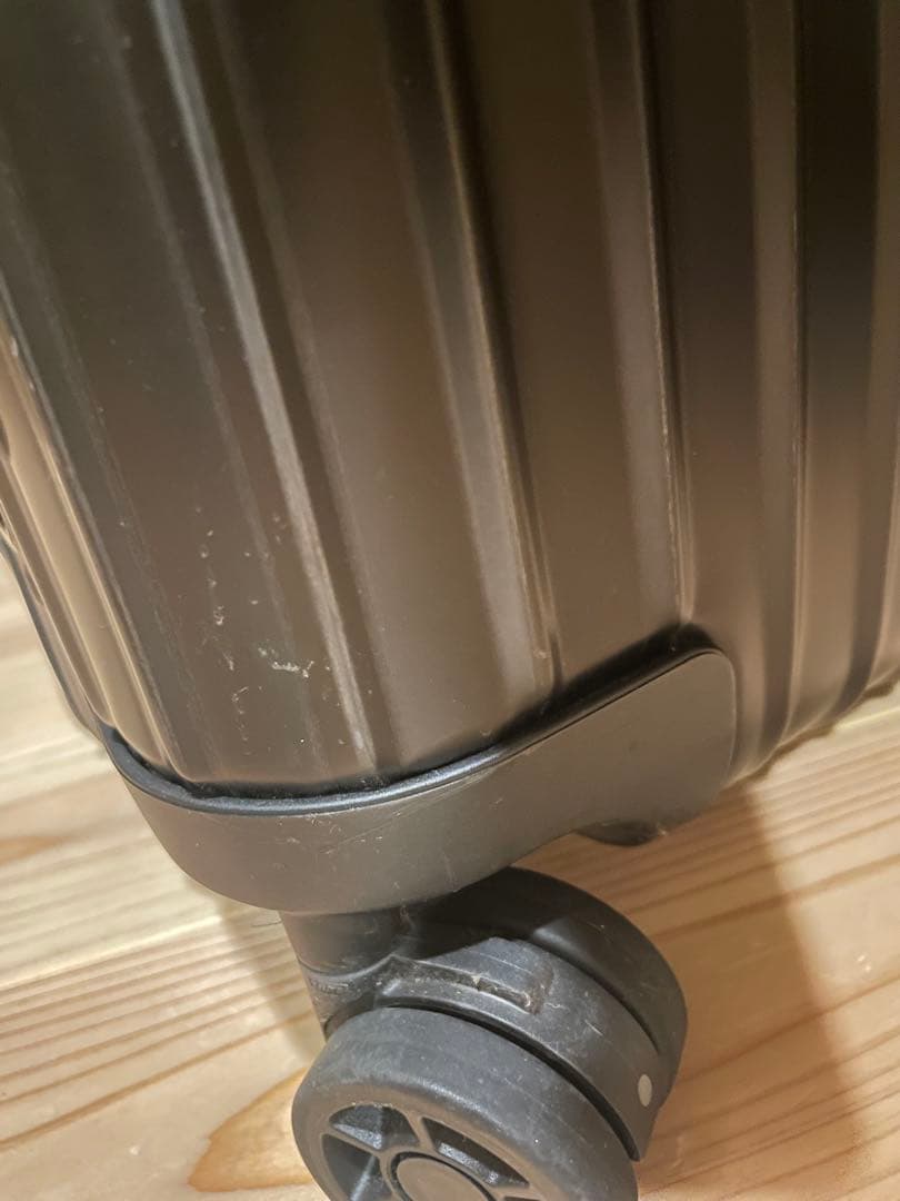 MONCLERモンクレール× RIMOWAトパーズ ステルス32L 付属品付