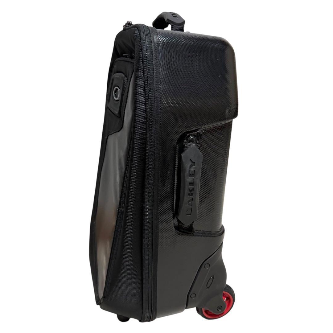 【希少】OAKLEYオークリー スーツケース　ブラック　キャリーバッグ42ℓ