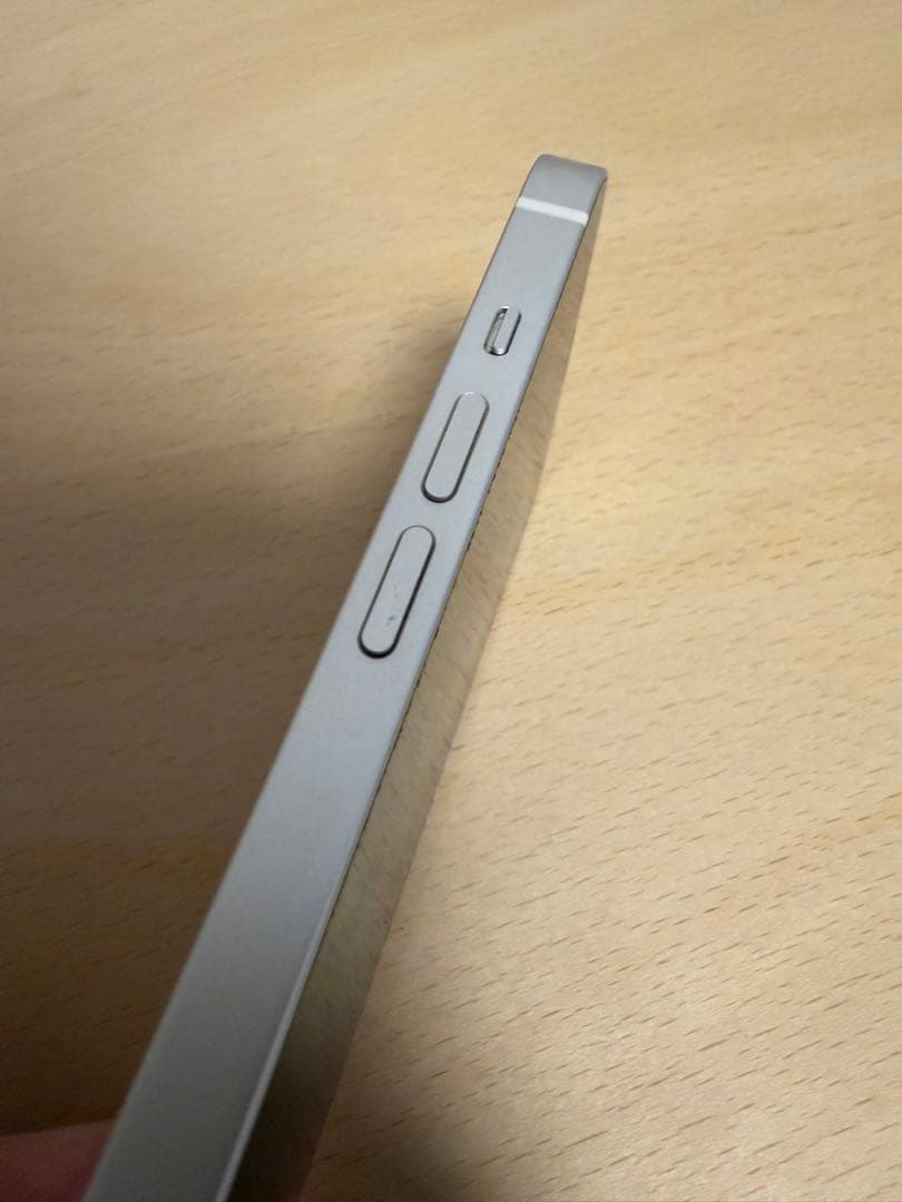 【美品・SIMフリー】iPhone 13 128GB シルバー｜初期化済