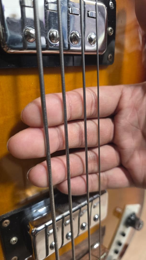 Barclay バイオリンベース