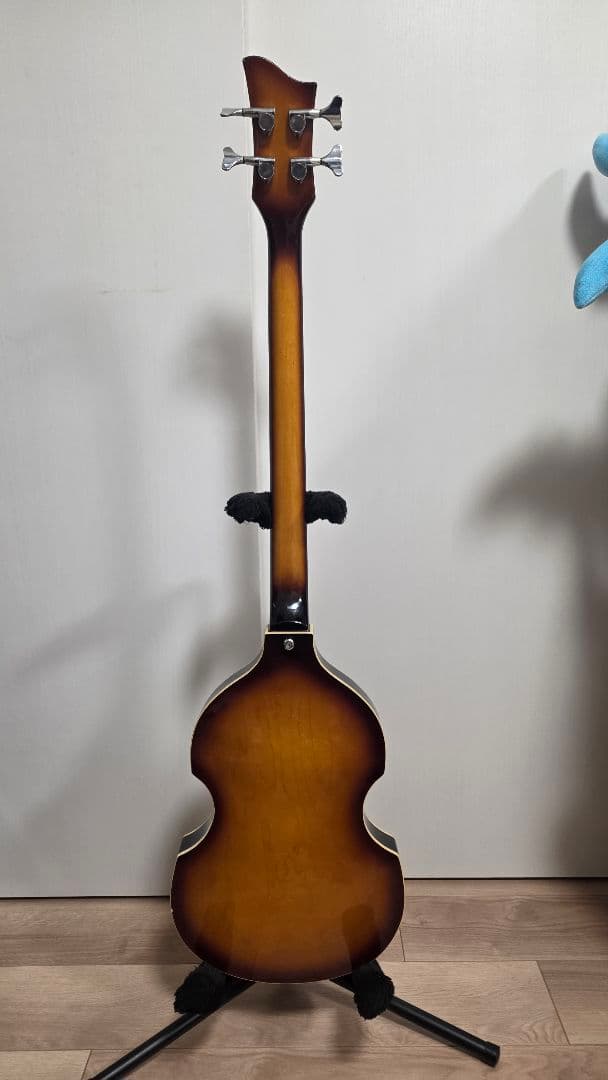 Barclay バイオリンベース