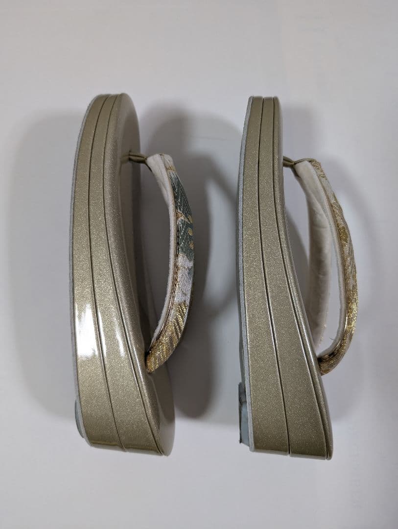 花柄刺繍の和装用バッグと下駄セット/成人式