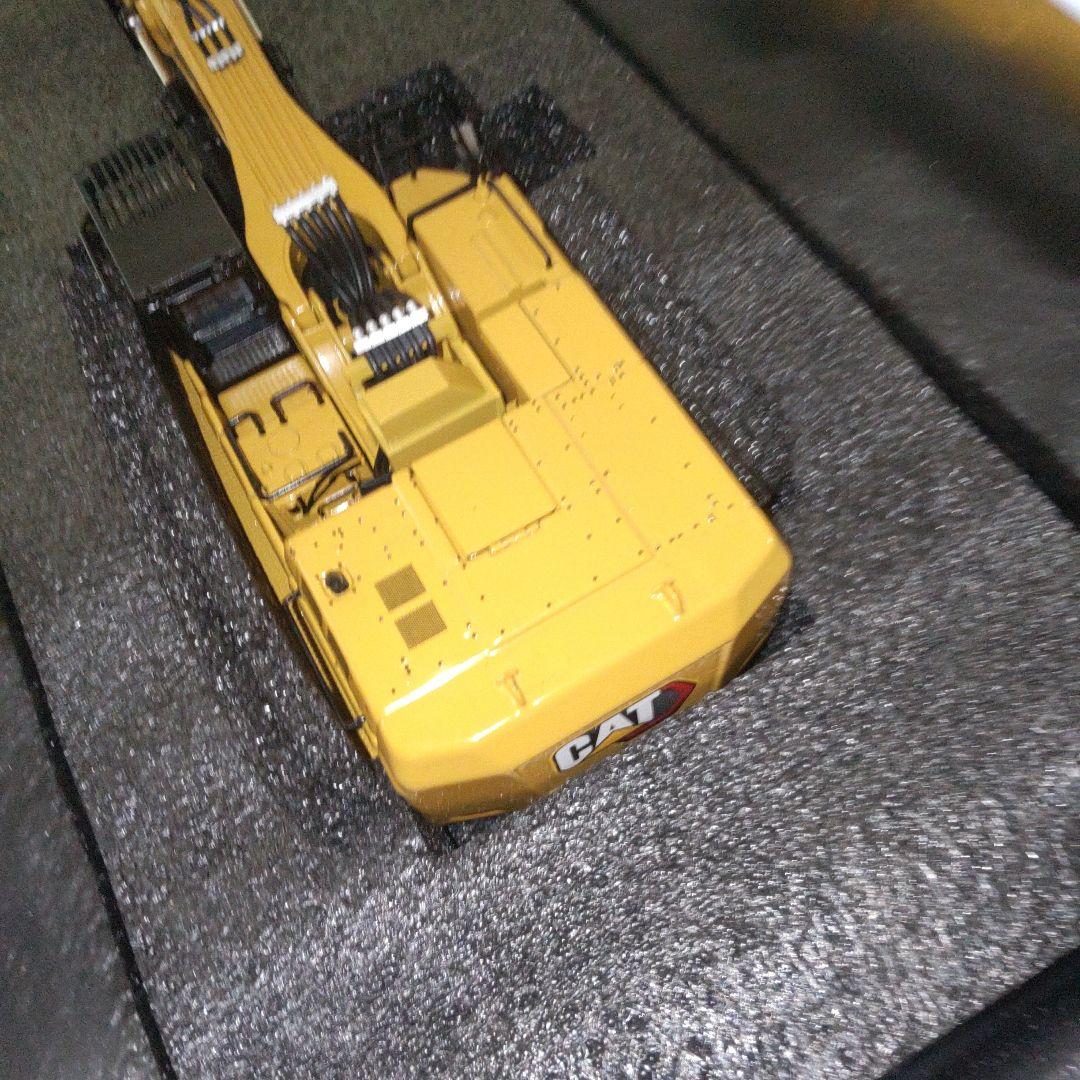 模型製作用品 CAT 395 NEXT GENERATION EXCAVATOR 85959