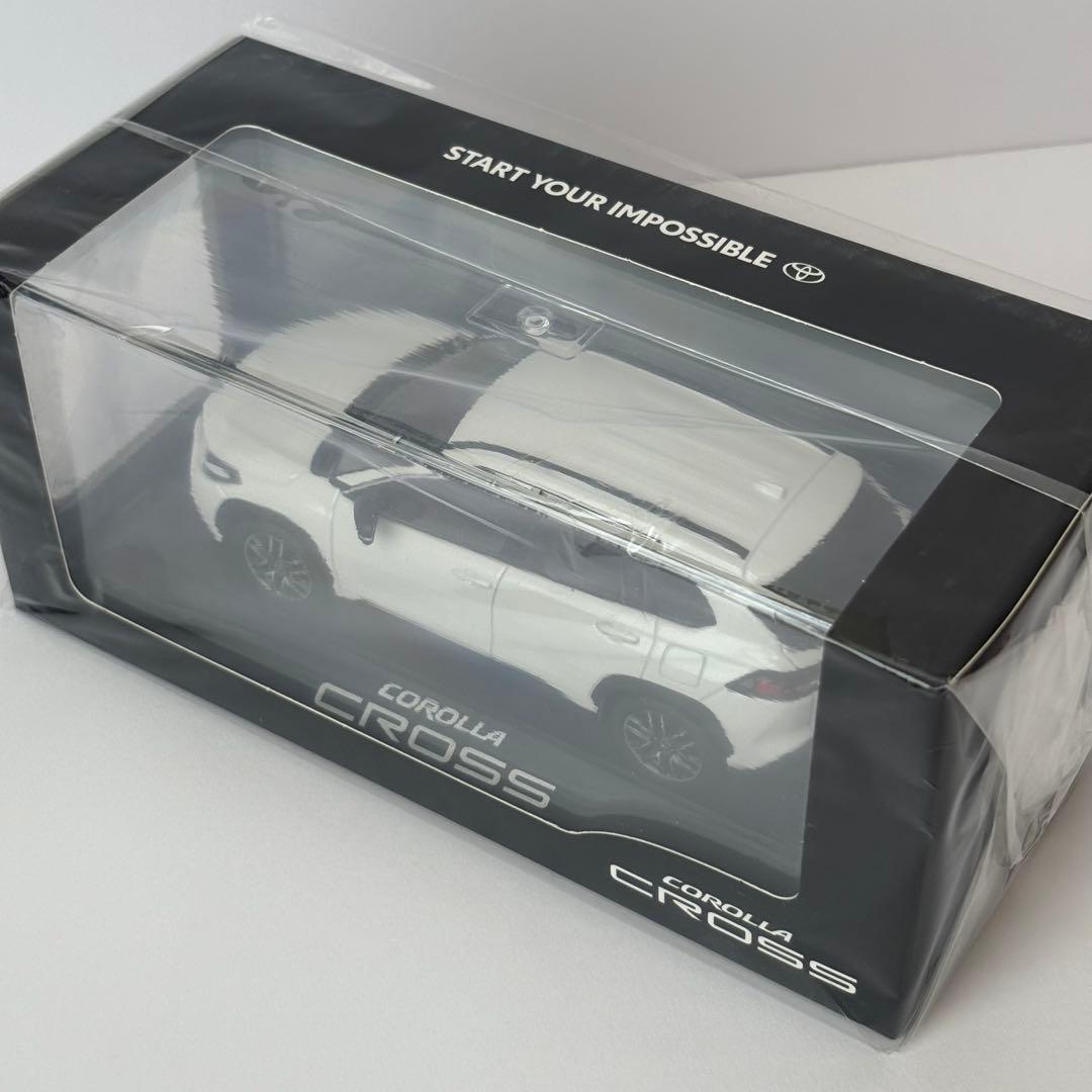 トヨタ博物館購入 新型 カローラクロス 後期 プラチナホワイトパールマイカ