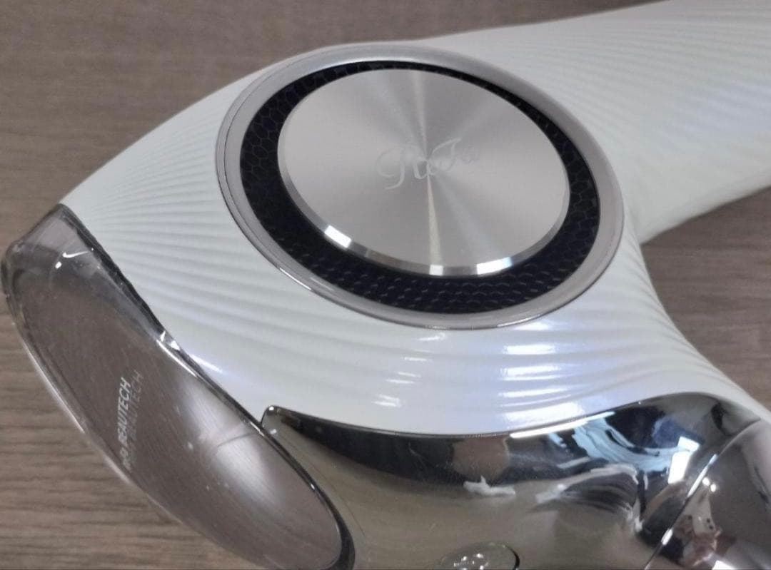 リファ ビューテックドライヤープロ 2024年製