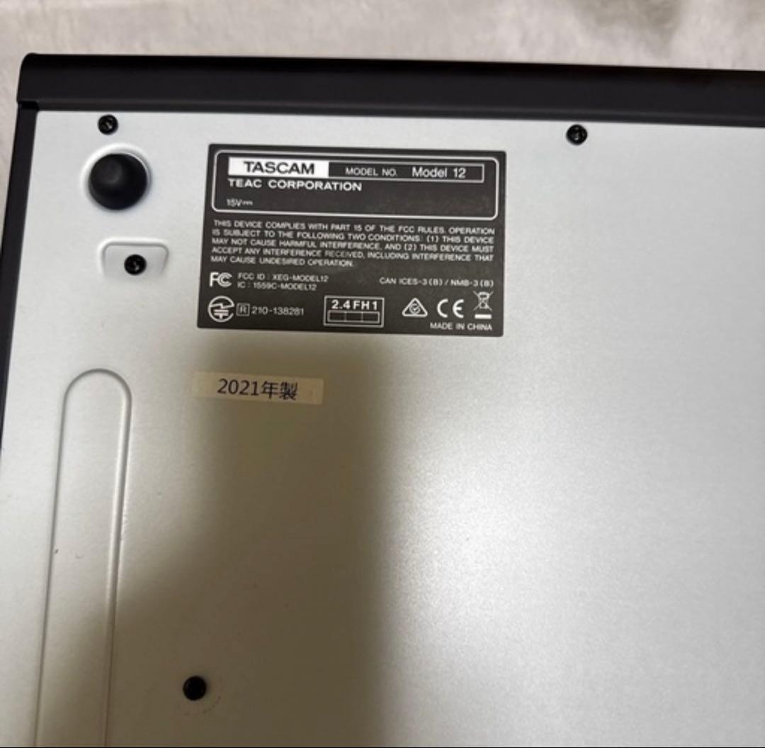 TASCAM Model 12 アナログミキサー