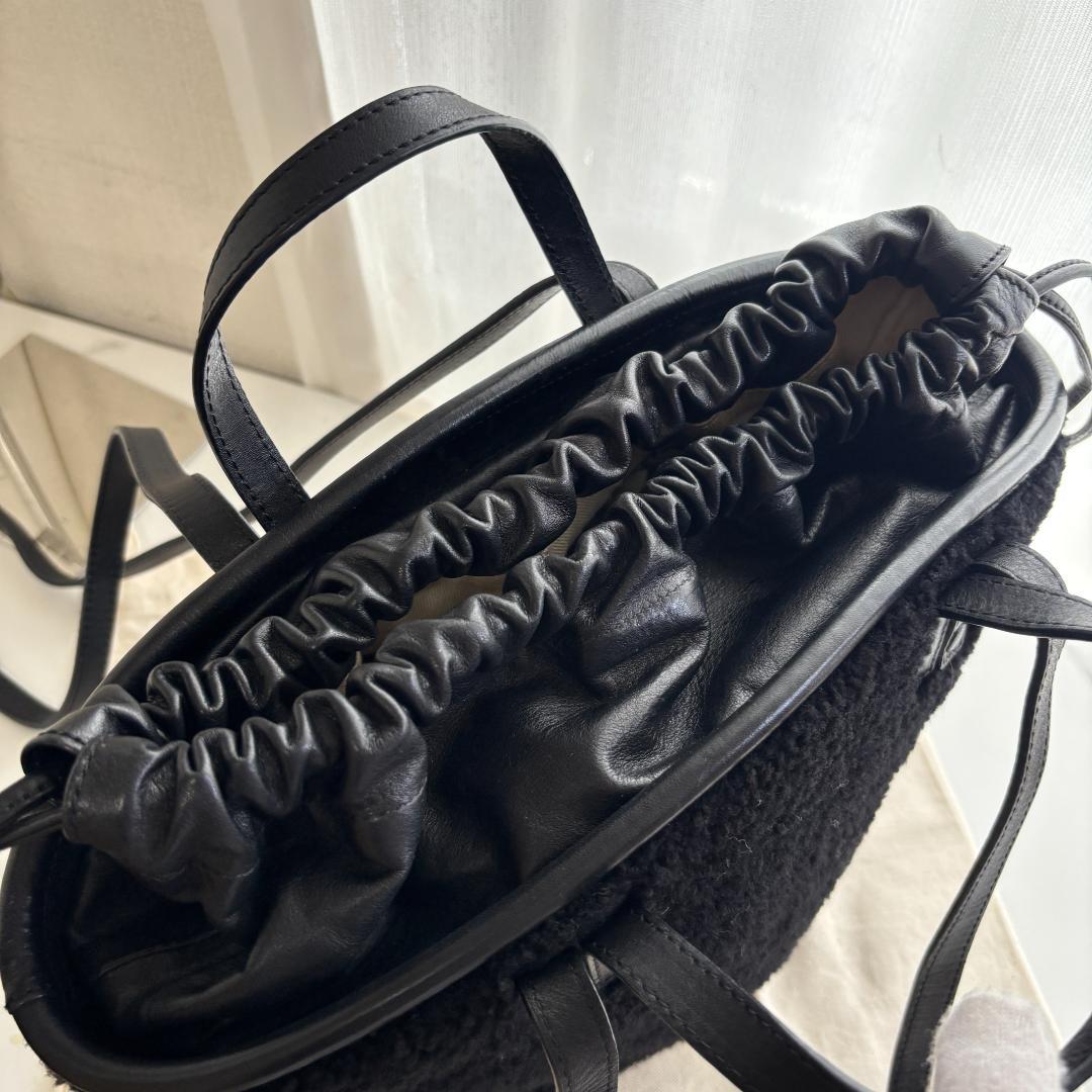 【美品】HEREU 2wayボアハンドバッグ　黒　ボア×本革　ヘリュー