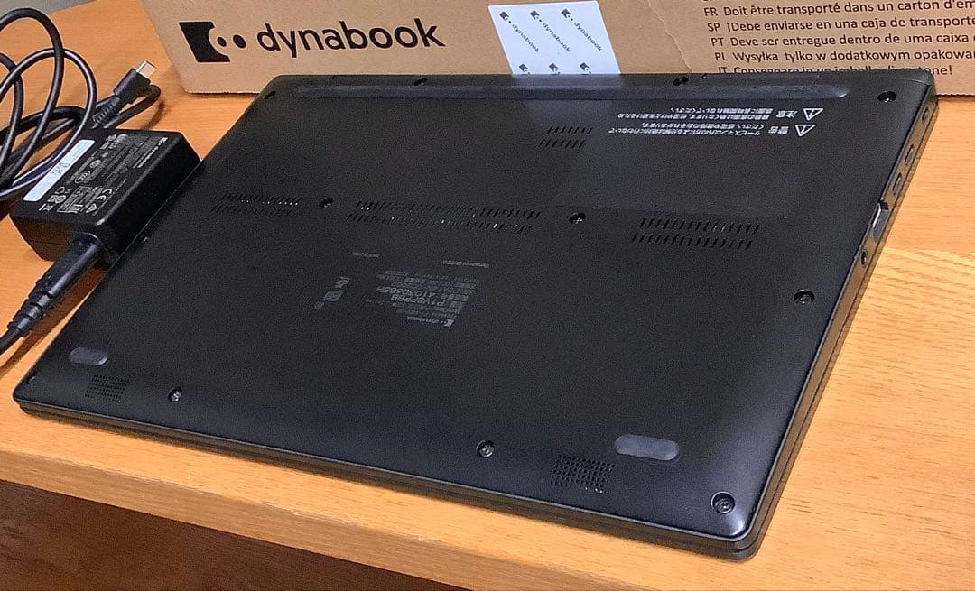 東芝Dynabook V8 i7-1165G7 16G 512G タブレットPC
