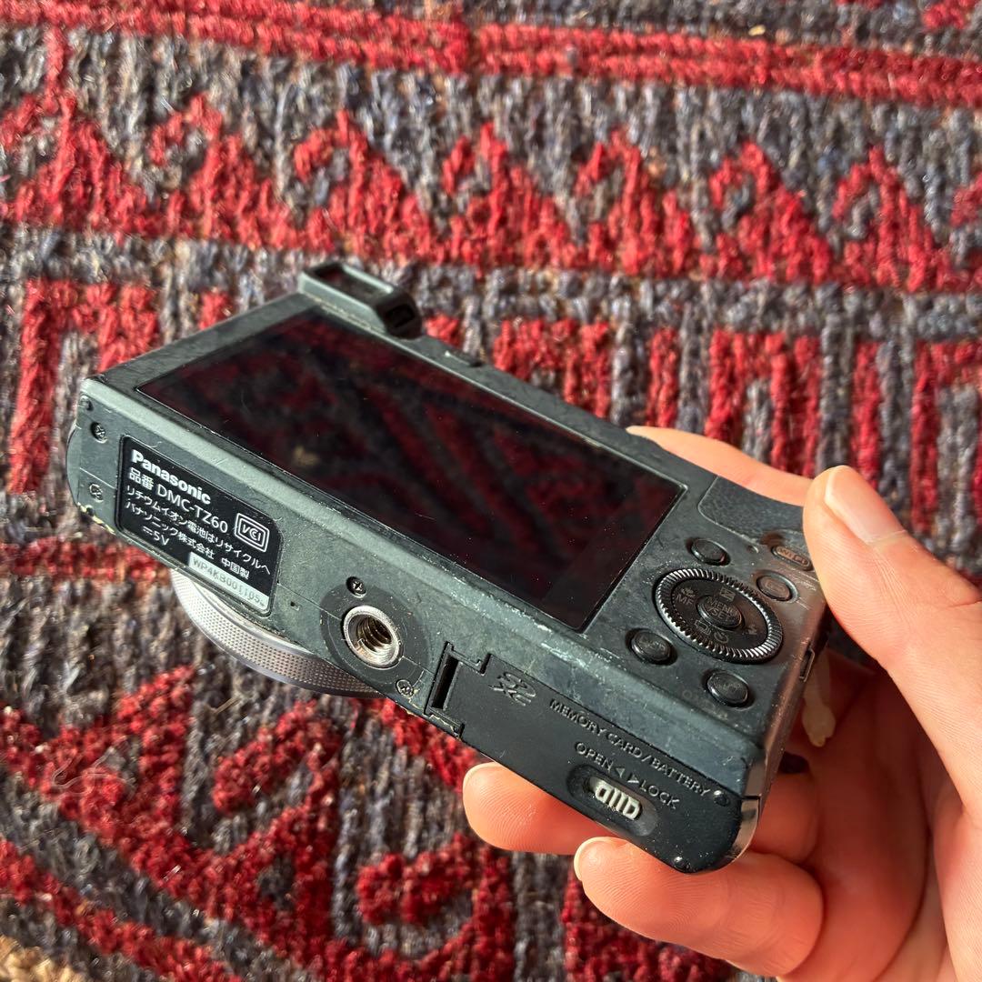 【動作未確認】　LUMIX DMC-TZ60 Panasonic 充電器無し