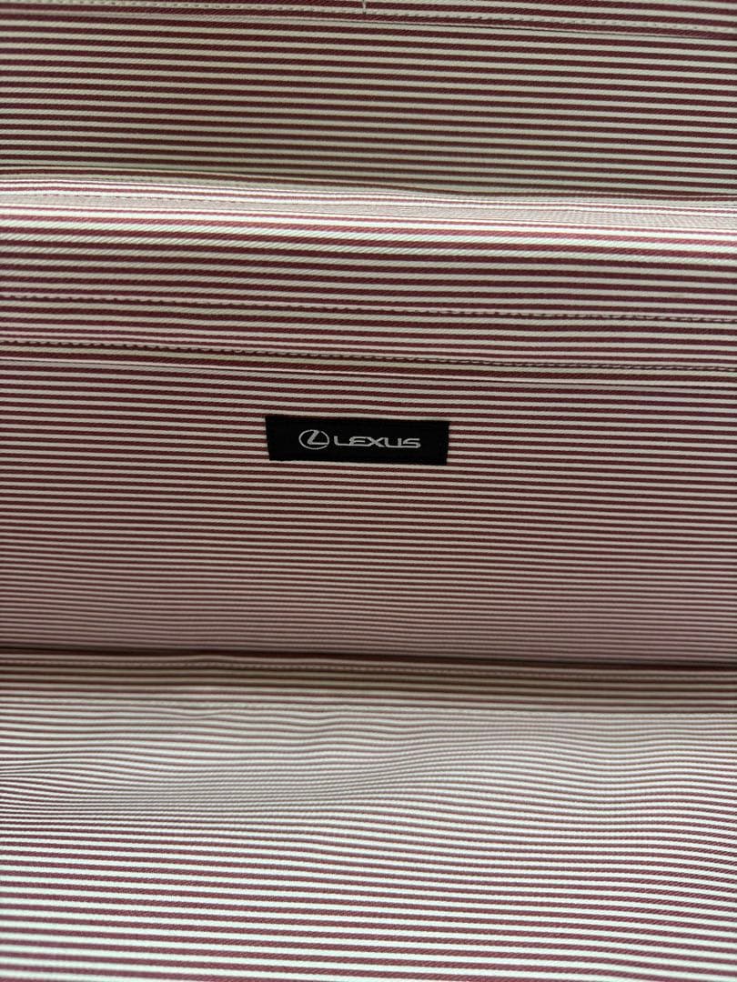 スーツケース　キャリーケース　レクサス