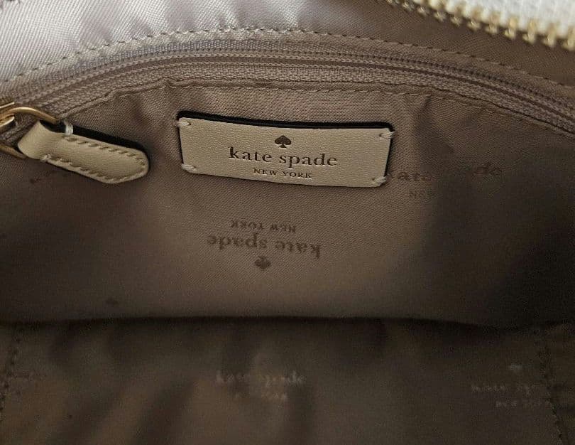 kate spade 　ダンプリング クロコ エンボス クロスボディ　ショルダー