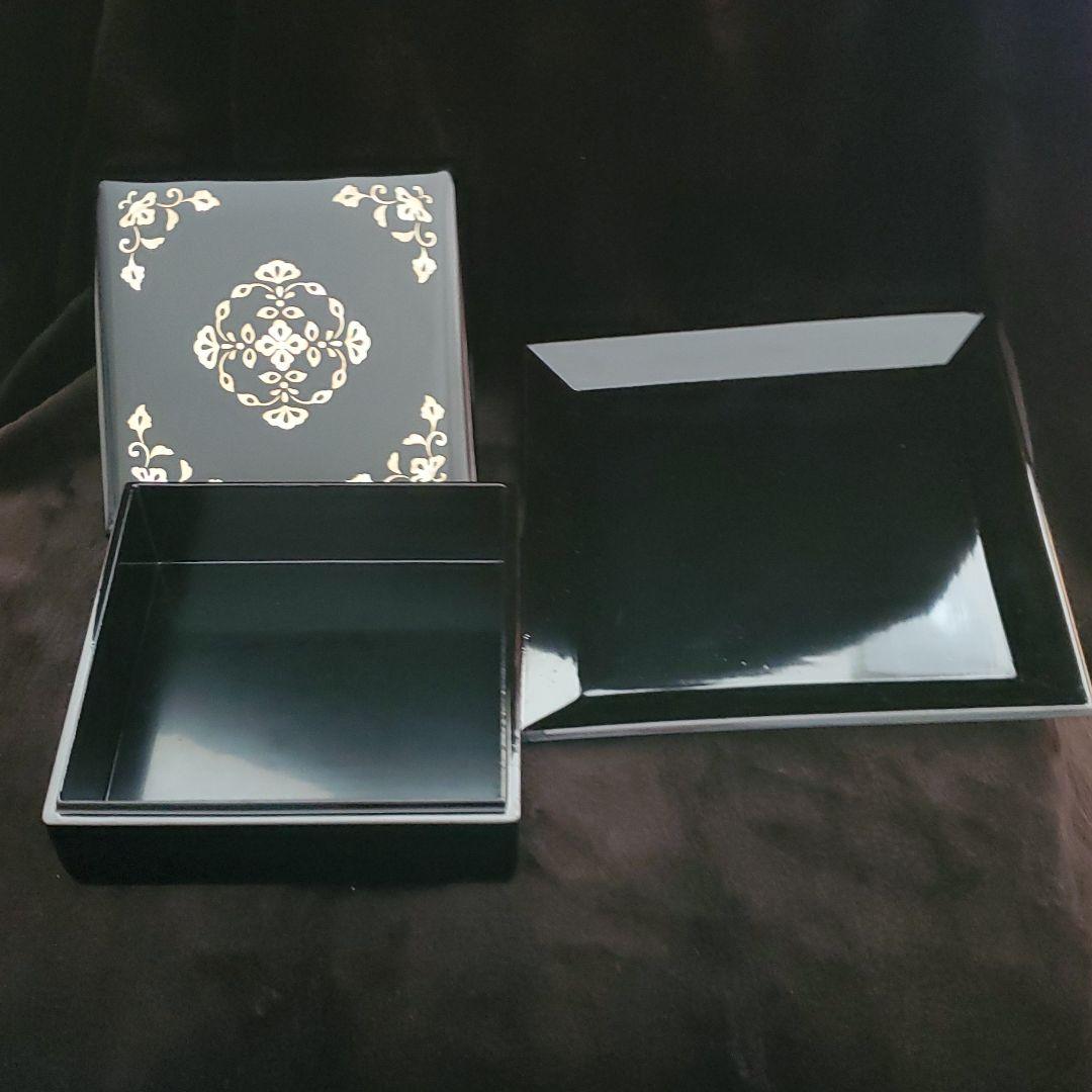 食籠じきろう螺鈿塗菓子器　天然木　本漆　螺鈿　菓子箱　菓子皿　お盆　喰籠　重箱