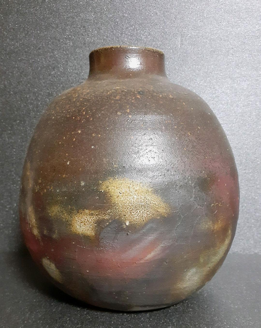 日本工芸会正会員　備前焼　【佐藤圭秀】作　備前　壺　花入れ　共箱　共布