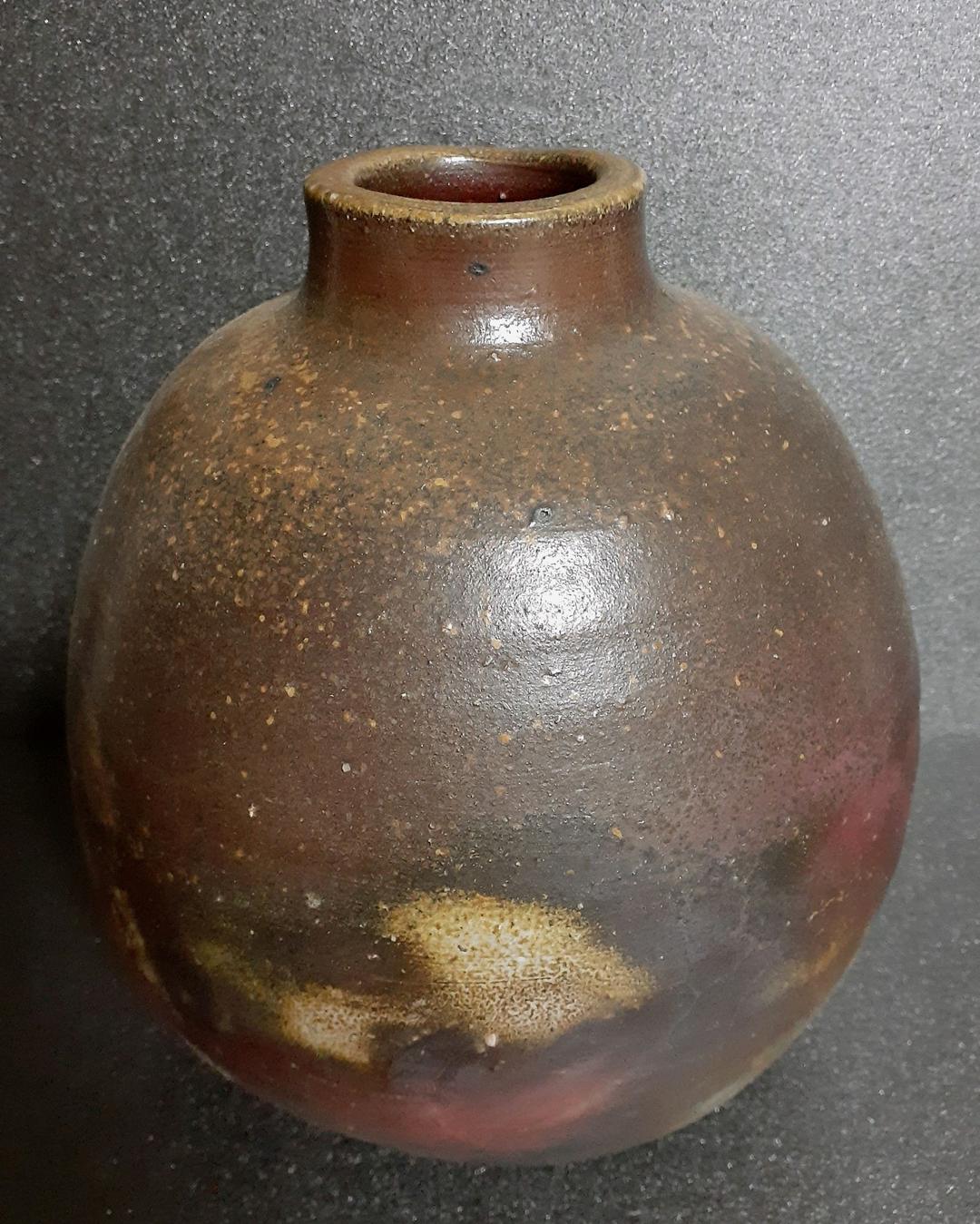 日本工芸会正会員　備前焼　【佐藤圭秀】作　備前　壺　花入れ　共箱　共布