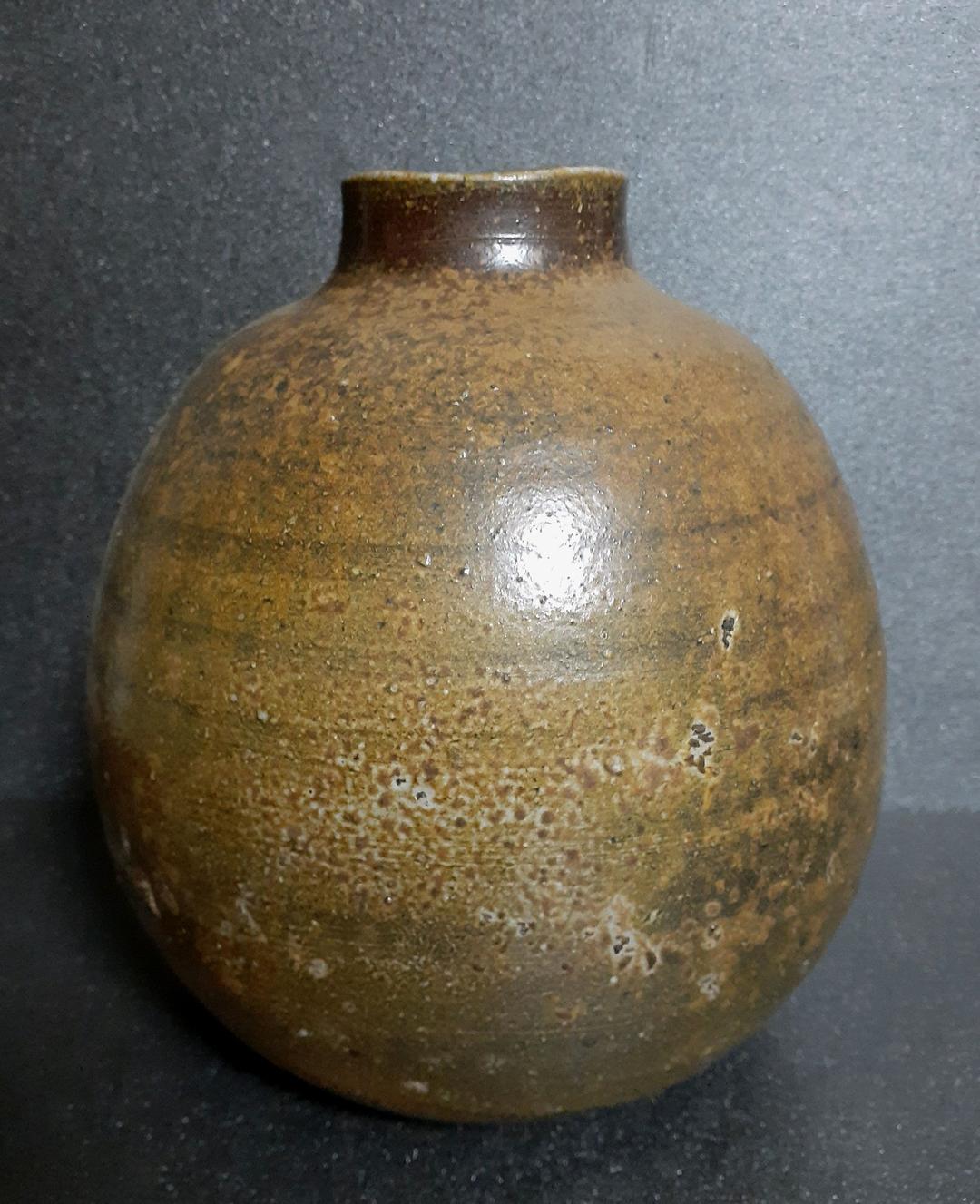 日本工芸会正会員　備前焼　【佐藤圭秀】作　備前　壺　花入れ　共箱　共布