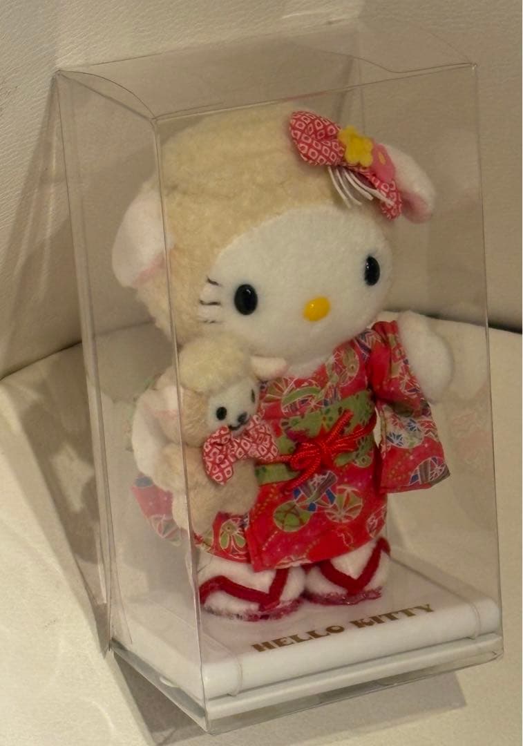 ハローキティ きもの　着物　ぬいぐるみ　新品　ケース入り　2000年
