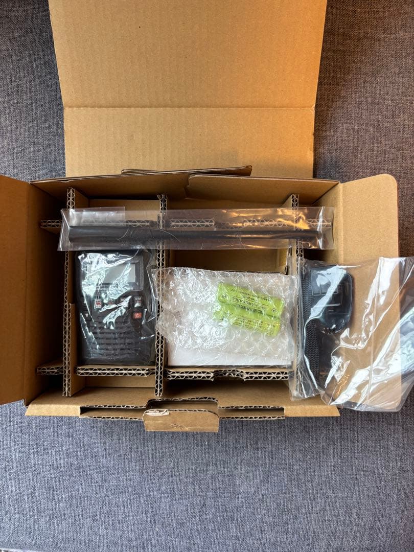 ICOM IC-R6　広帯域ハンディレシーバー