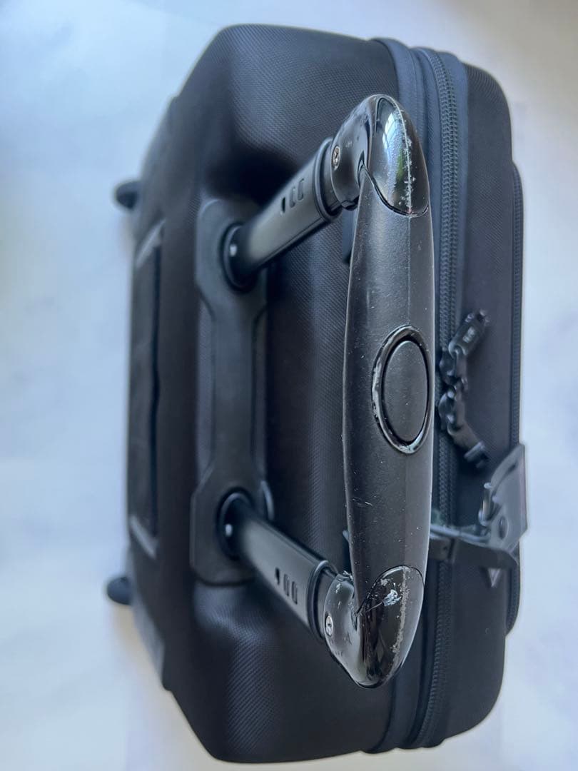 TUMI トゥミ キャリーバッグ TSAロック付き