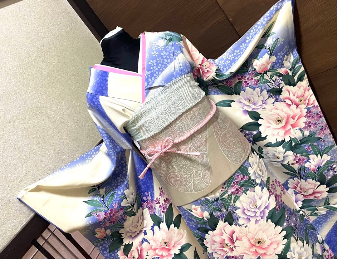 振袖 フルセット6点サイズM〜Ｌ枝花文　暈し染め　正絹