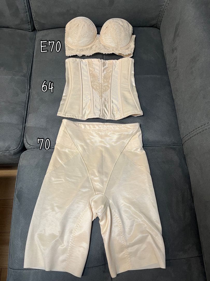 フォーシスアンドカンパニー E70 64 70 ブライダルインナーセット