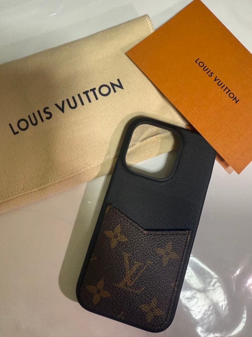 LOUIS VUITTON ルイヴィトン　iPhone 16pro ケース