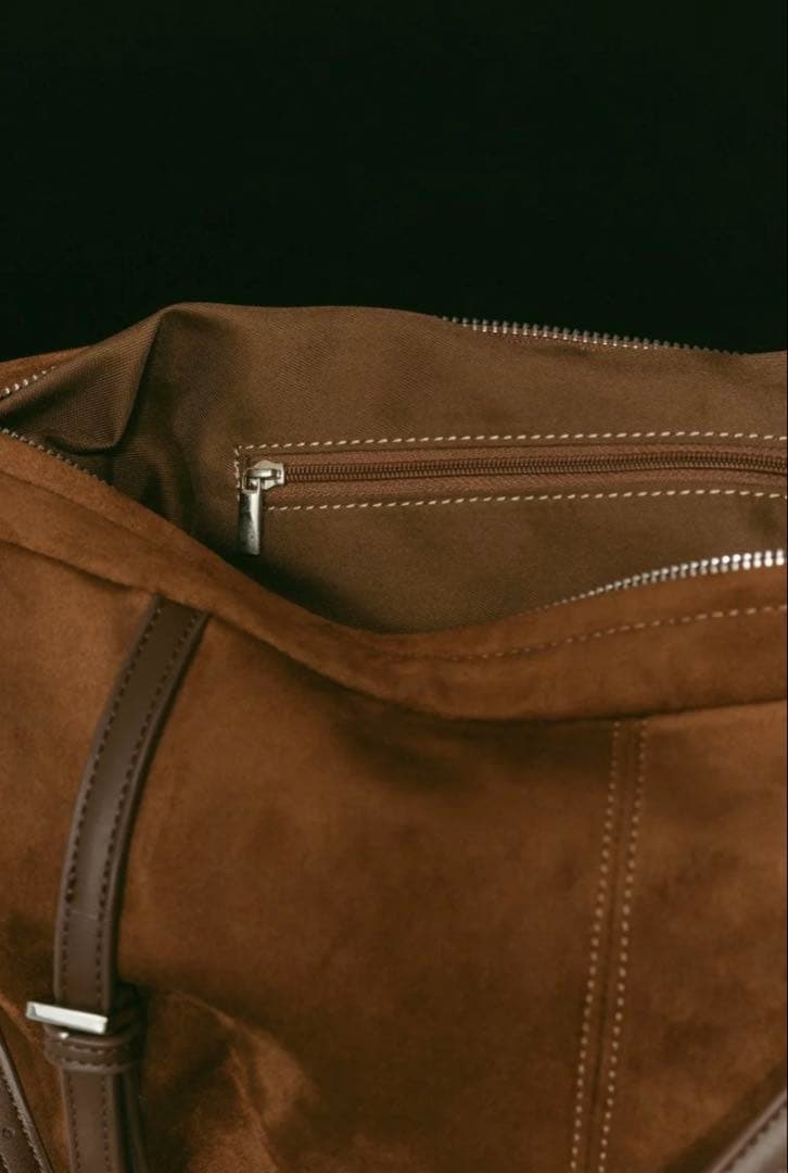 新品　クヌースマーフKnuth Marf suede moon bag