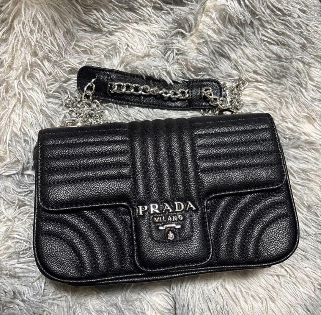 最終値下げ　prada プラダ　ショルダーバッグ　バッグ
