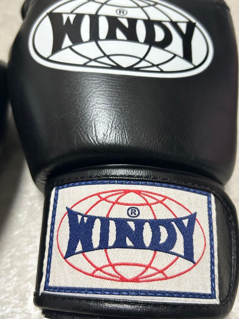 セット WINDY ボクシンググローブ 黒　8oz 美品　レガース　Sサイズ