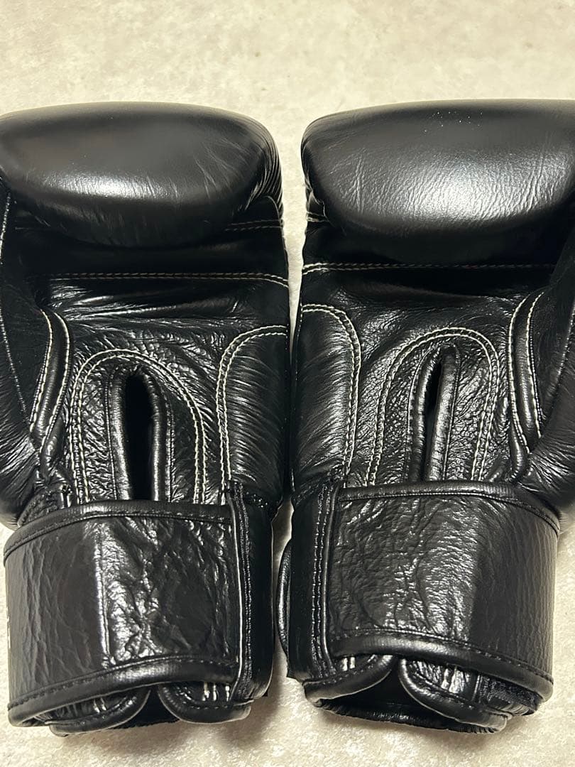 セット WINDY ボクシンググローブ 黒　8oz 美品　レガース　Sサイズ