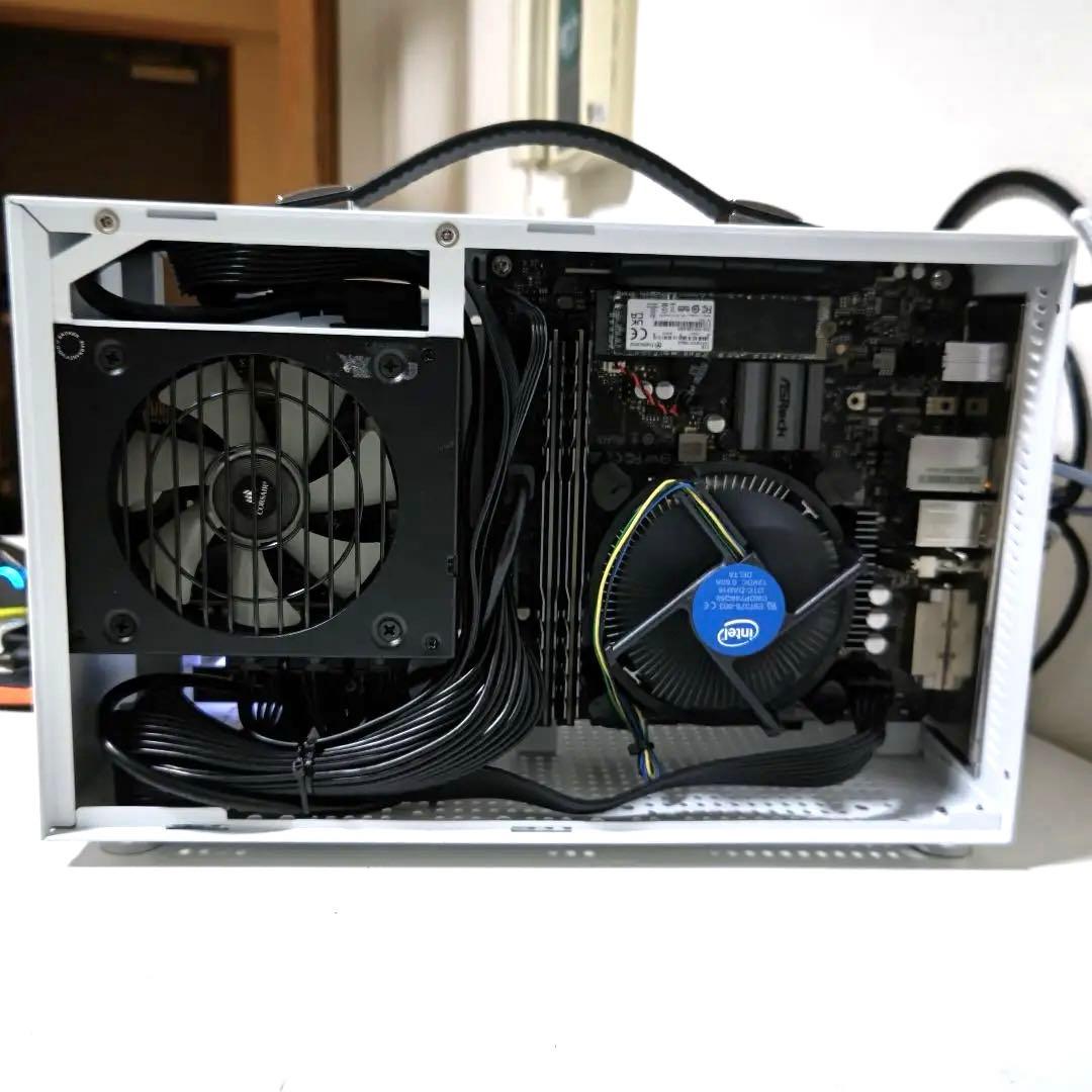 小型ゲーミングPC