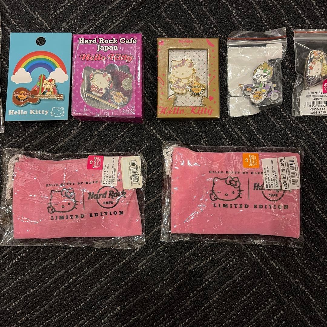 ハロー・キティHard Rock CAFE限定ピンバッジ(15点+おまけ2点)