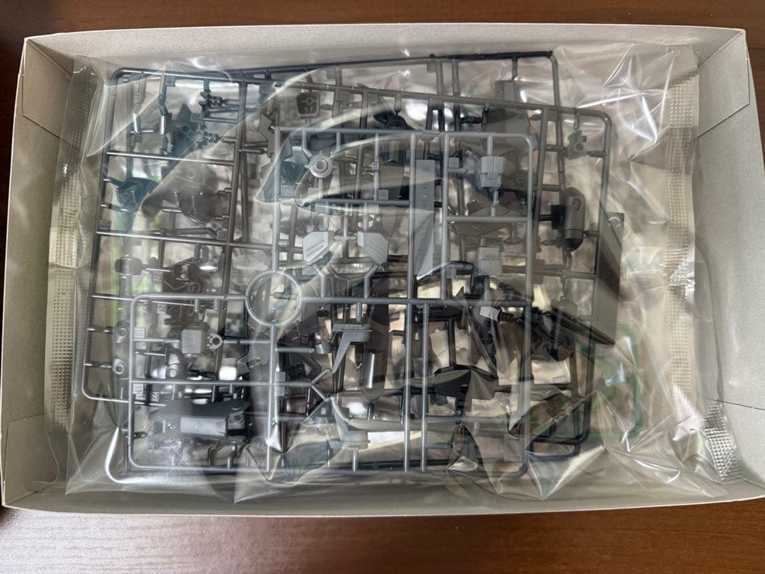 機動戦士ガンダムSEED DESTINY、FREEDOM のHGガンプラセット