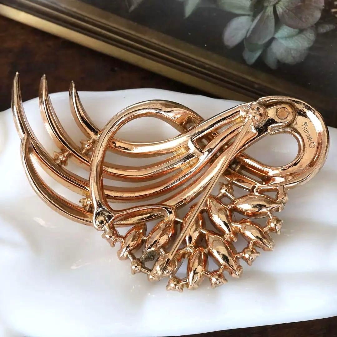 希少！✧刻印有✧ TRIFARI トリファリ ヴィンテージ ブローチ 1952年