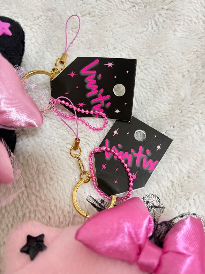 レア美品☆サンリオハローキティ ぬいぐるみストラップセット　vivitix