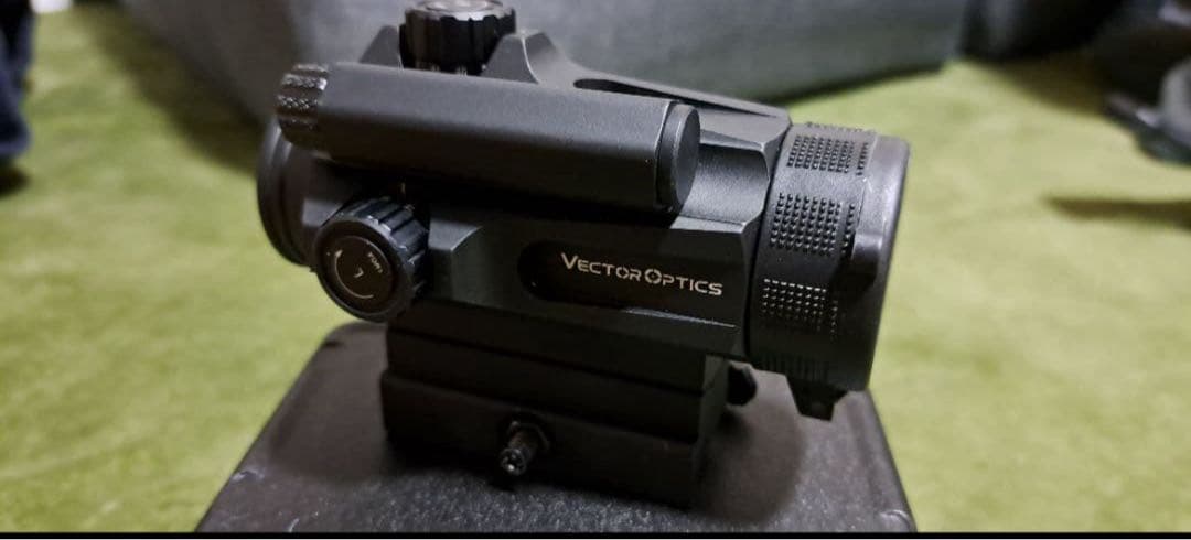 東京マルイ　次世代電動ガン　M4 CQB-R ブラック