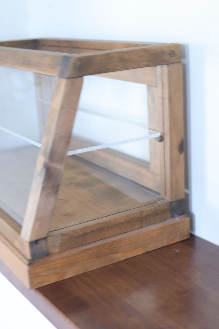 コレクションケース　アンティーク風