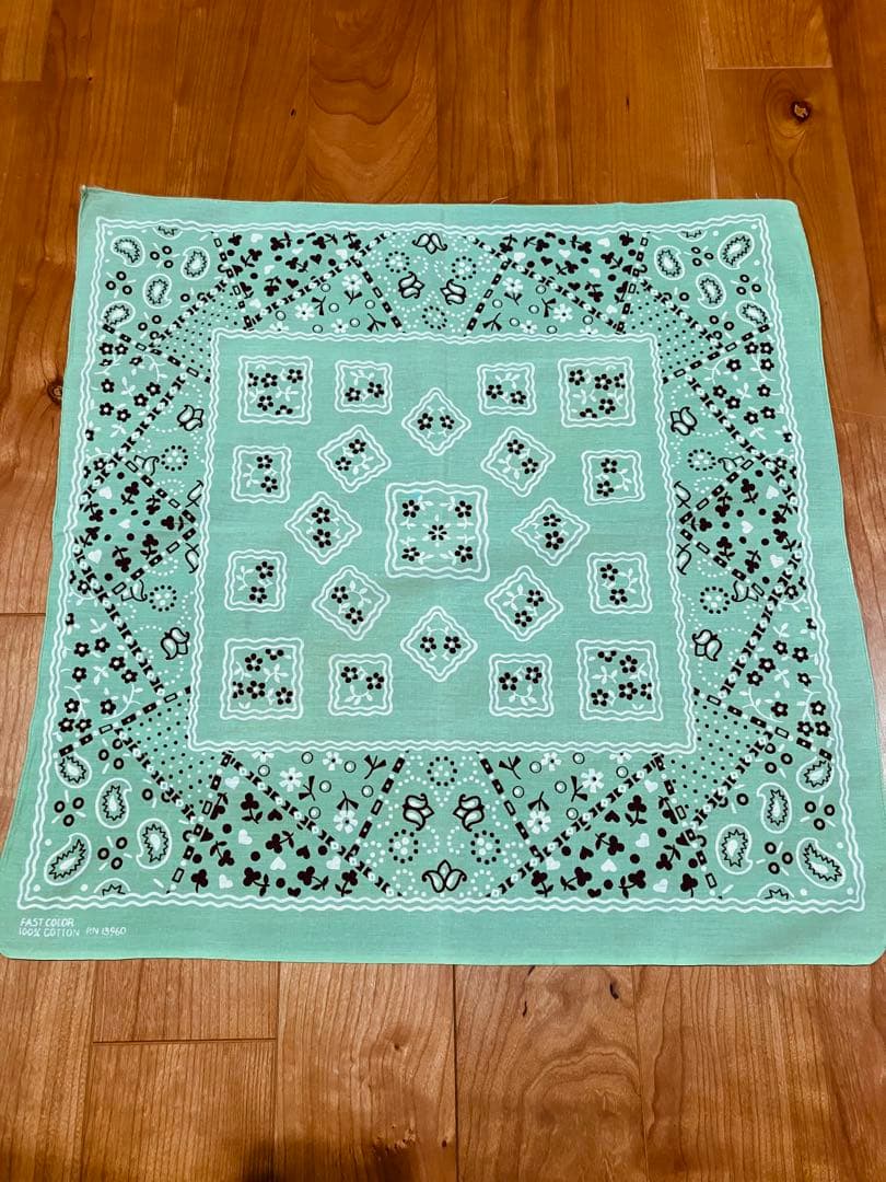 RN13960 クッキー柄　バンダナ　ミントグリーン