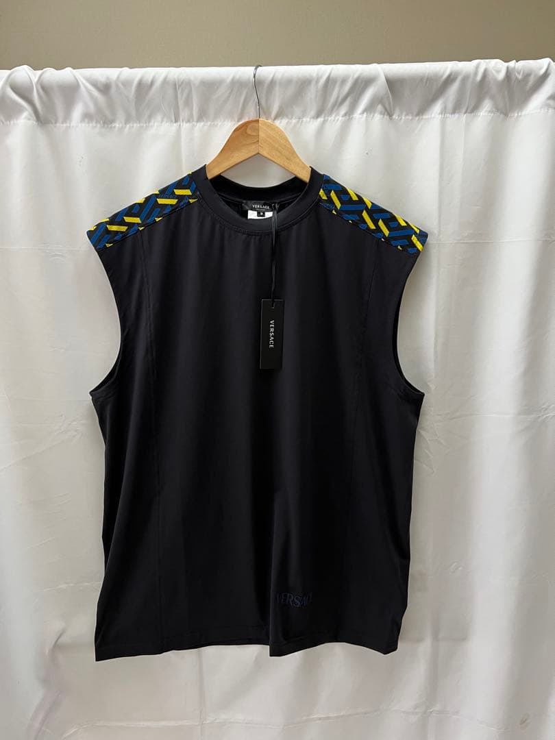 新品未使用！タグ付　定価4.1万 伊製 ヴェルサーチェ ノースリーブシャツ　3