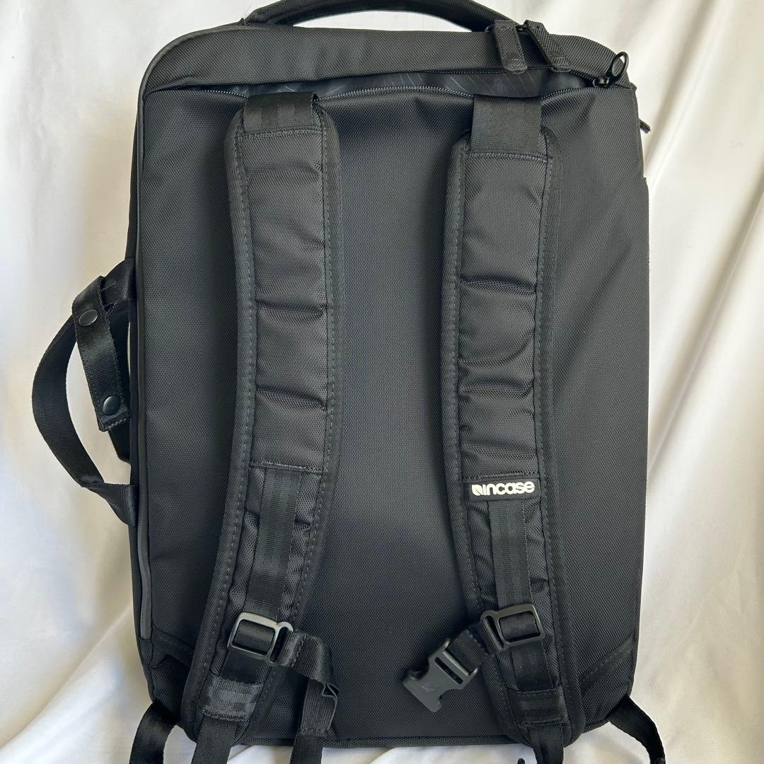 インケース Incase Convertible Brief リュック 2way