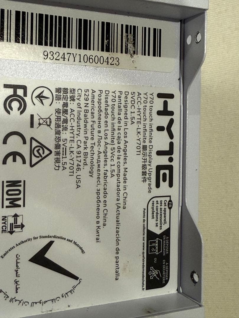 ディスプレイ・モニター本体 HYTE Y70 Touch Infinite Display Upgrade