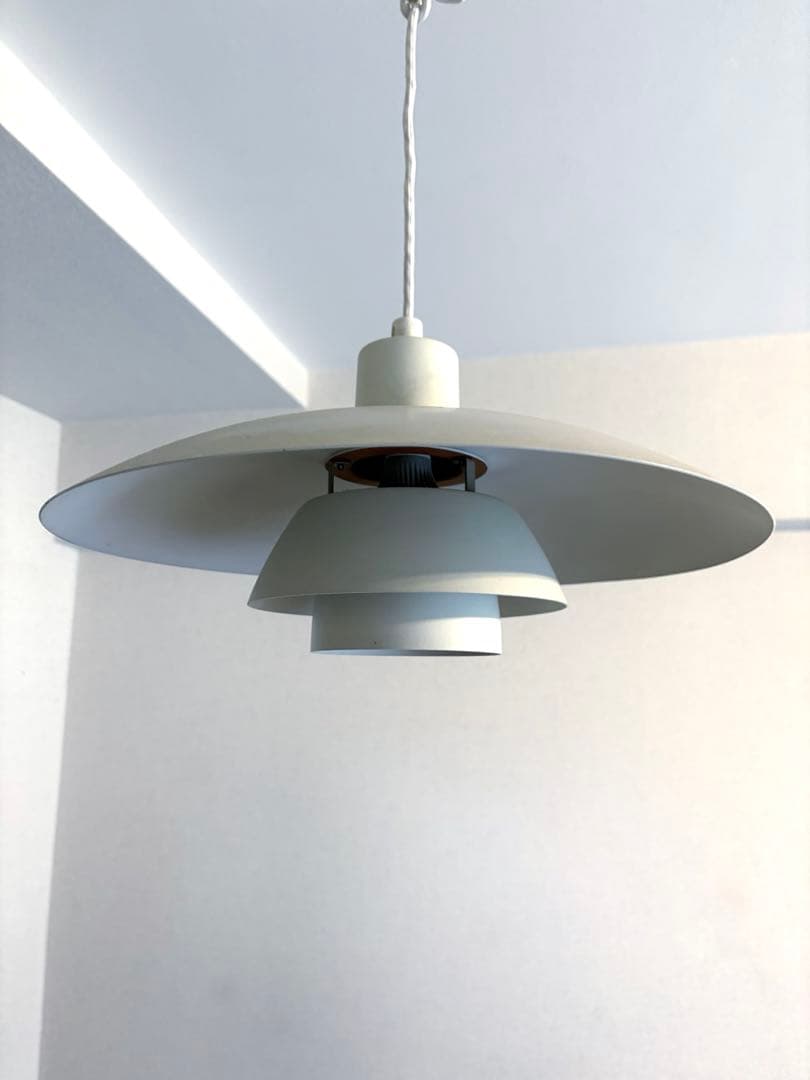 Louis Poulsen ルイスポールセン　ペンダントライト