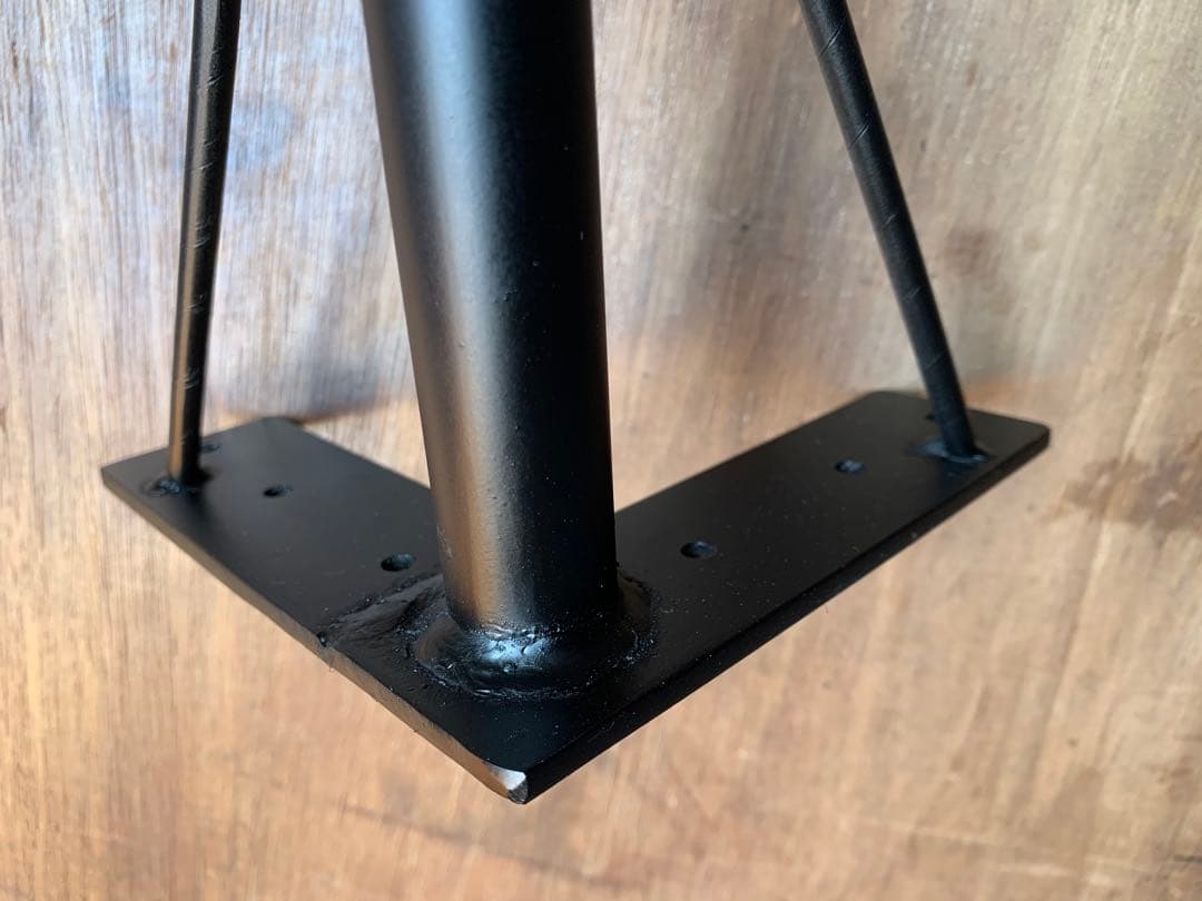 アイアンレッグ テーブル脚 角度付 太さ２２ミリ 高さ900