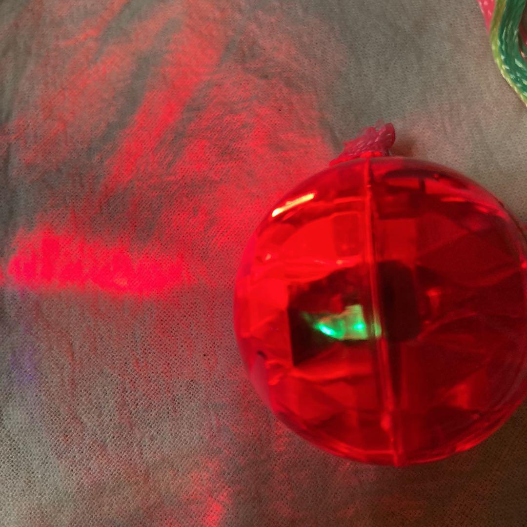 ディズニー　まんまる光るペンダント　新品未使用　カーズ　ライトニングマックイーン