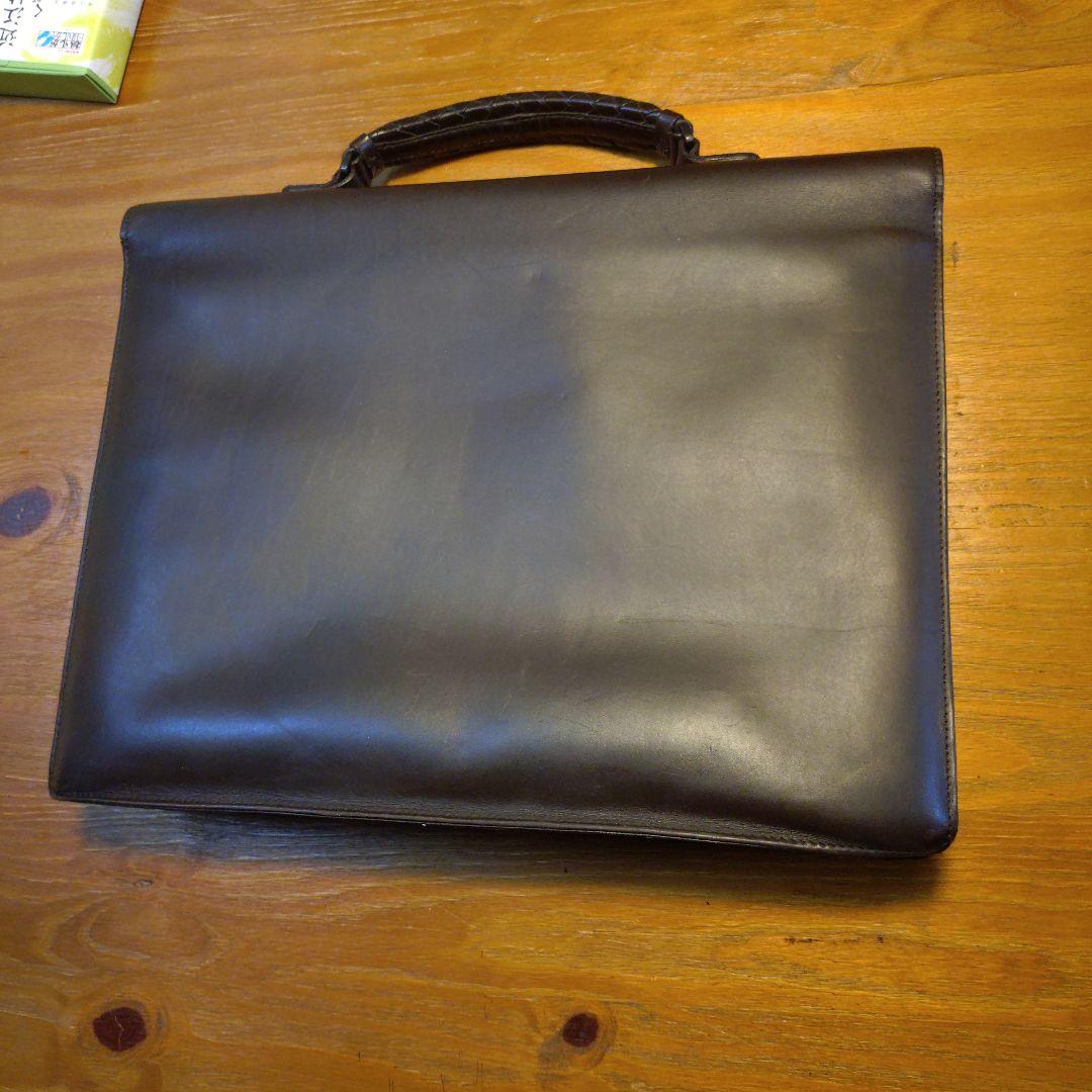 BOTTEGA　ダークブラウン レザー ビジネスバッグ 編み込みデザイン