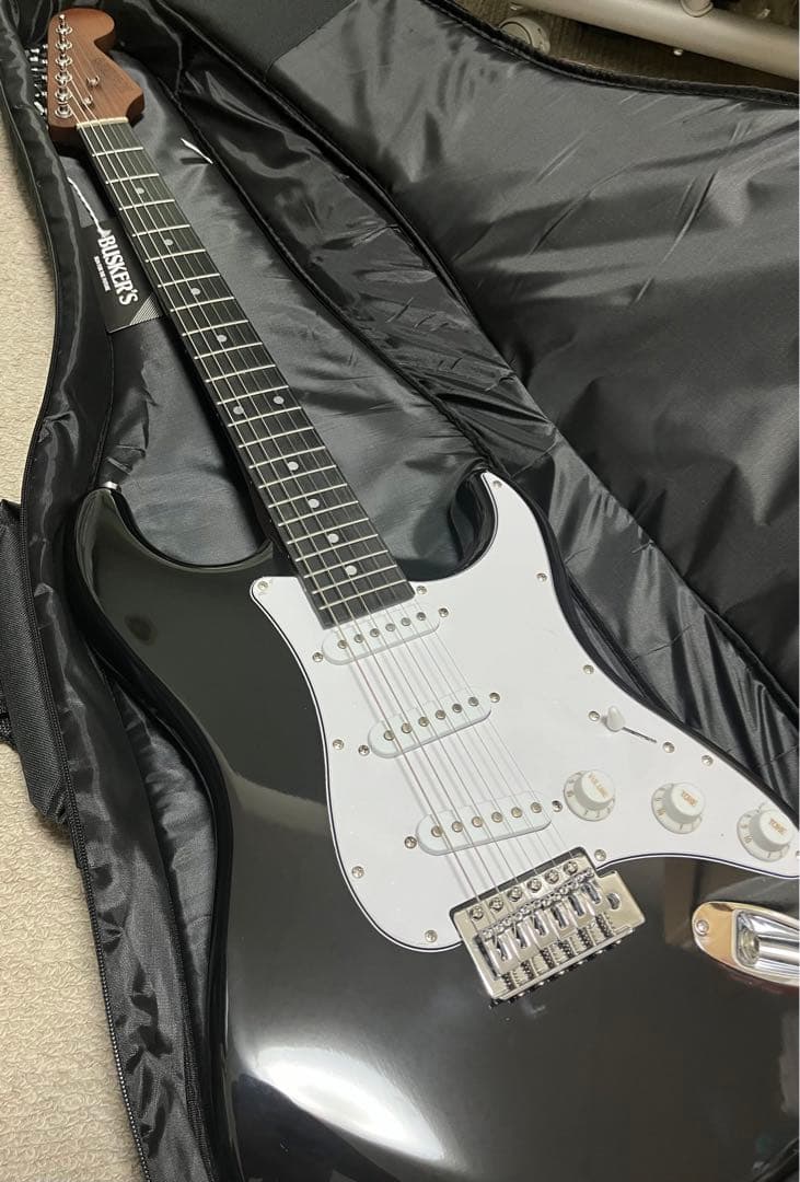 BUSKERS BST-Standard 新品　エレキギター　ギターケース付き