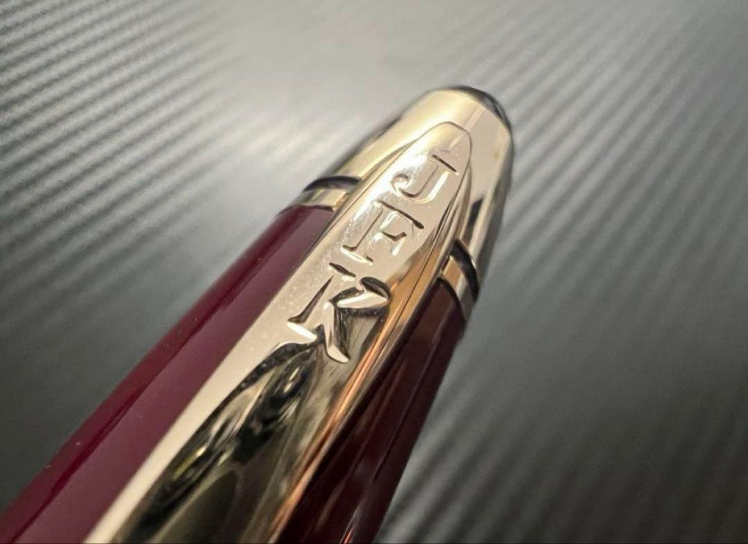 モンブラン グレートキャラクターズ ケネディ ボールペン バーガンディ