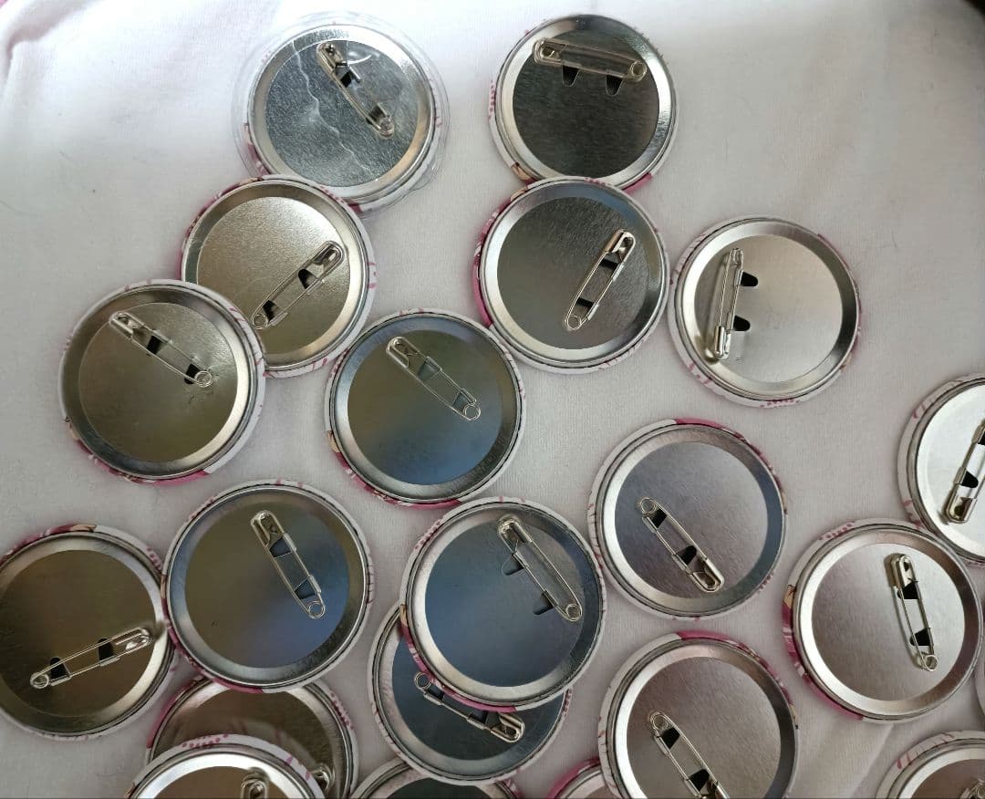 すとぷり　さとみ　缶バッチ　2022　summer 等身　浴衣