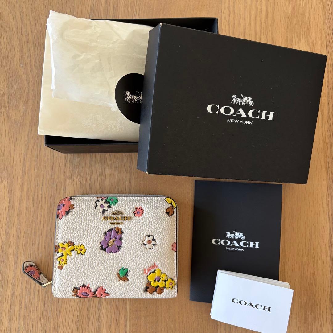【美品】COACH フラワープリント 二つ折り財布