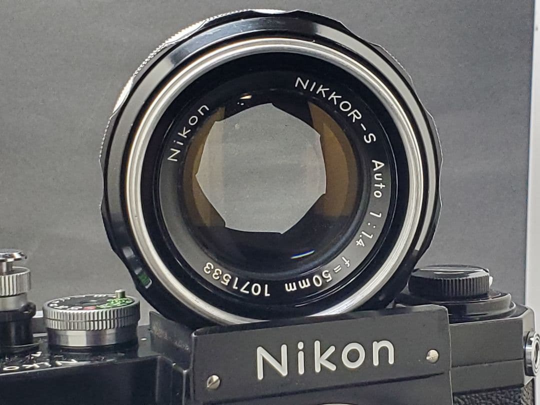 完動品程度並み　Nikon 一眼レフカメラ 50mm f/1.4レンズ付